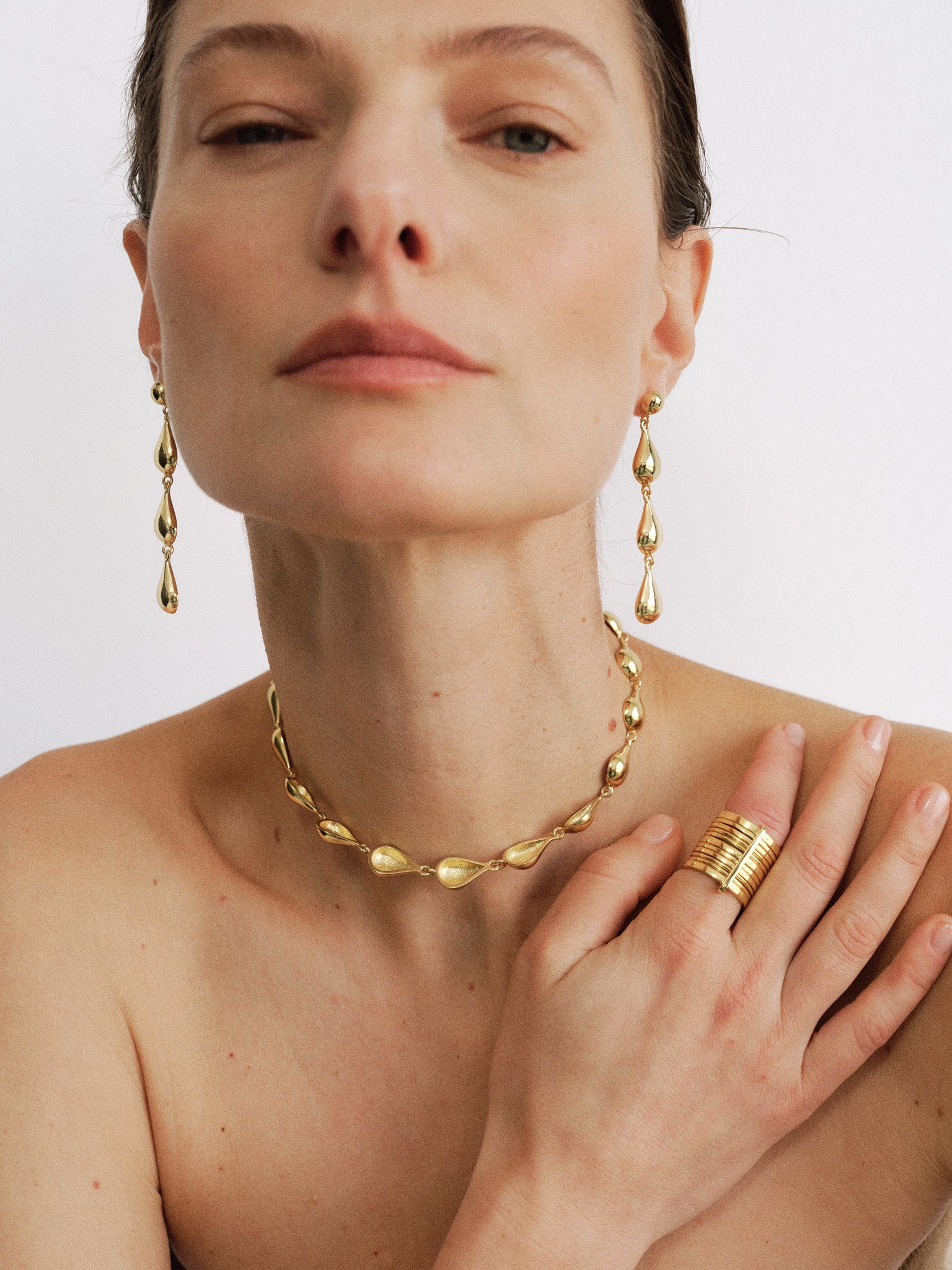FARAH PENDIENTES ORO