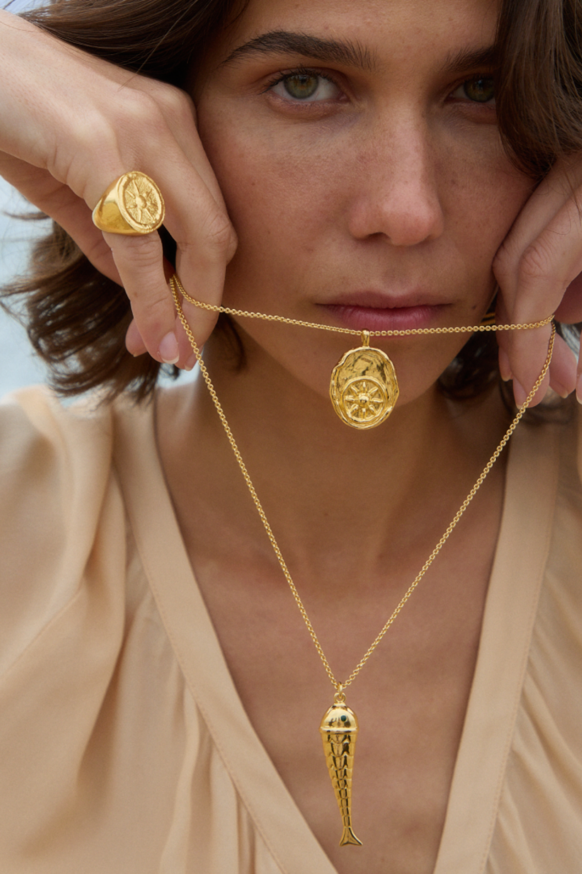 SATUNA GOLD NECKLACE